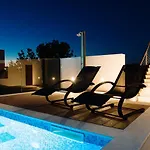 Lena Luxury Apartments II